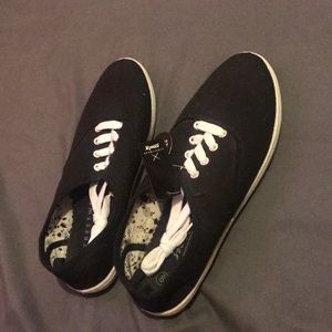 Super Comfy Black Skater Shoes